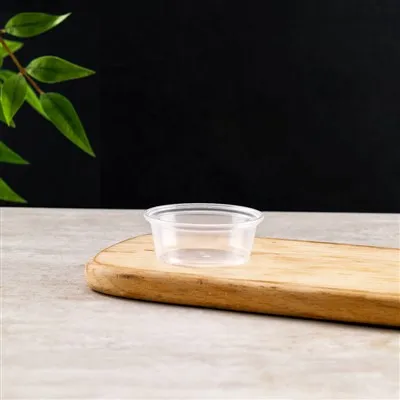 Plastikowe kubki Jello o pojemności 2 uncji z pokrywkami